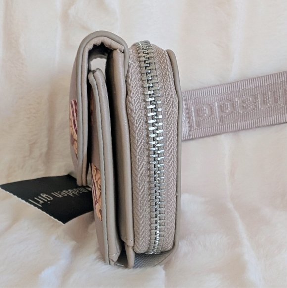 NWT Madden Girl Khaki Teddy Bear Wristlet Wallet - Picture 3 of 7